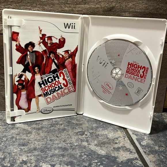 5 for $60 - Disney High School Musical 3 Dance Wii Game - Picture 2 of 4